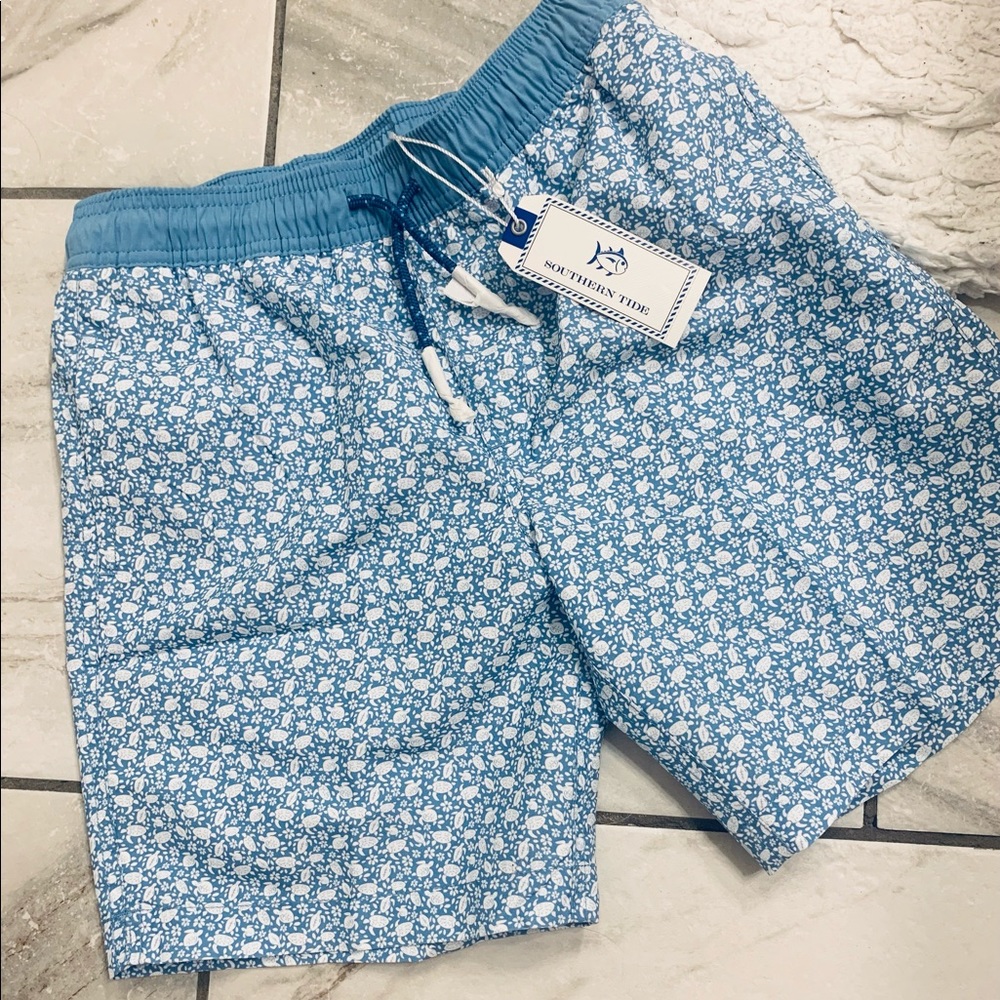 Southern Tide Boys Swim Trunks NWT Small